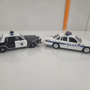 2 - 1/24 Police Cars