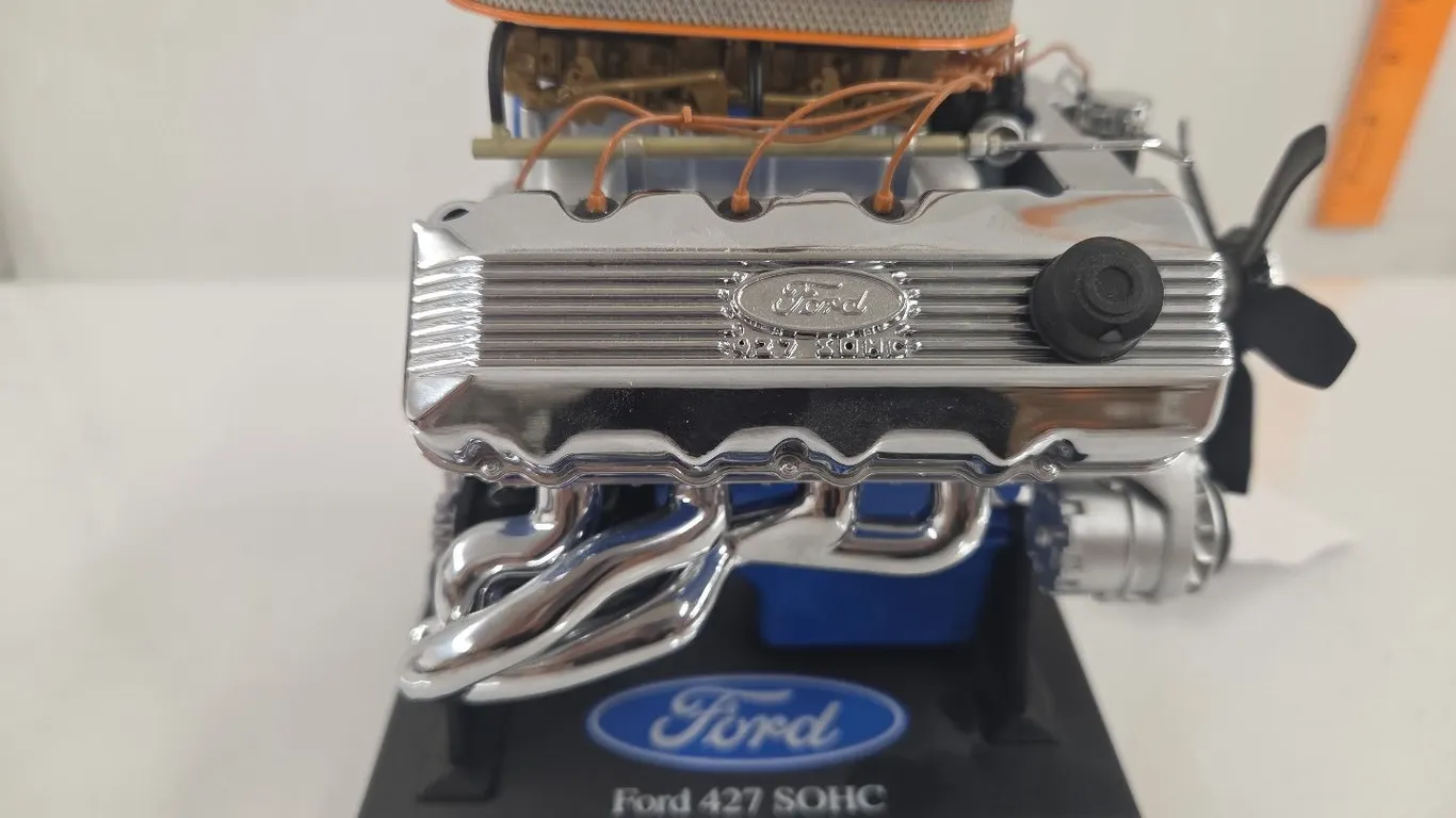 Ford 427 SOHC Model Engine