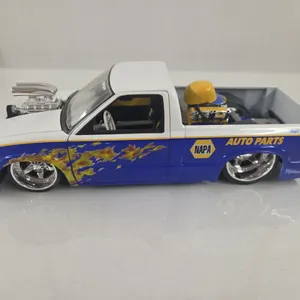 1/18 2006 Chevy S10 NAPA Auto Parts Truck