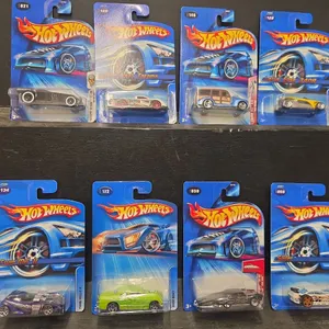 18 - Hot Wheels NIB