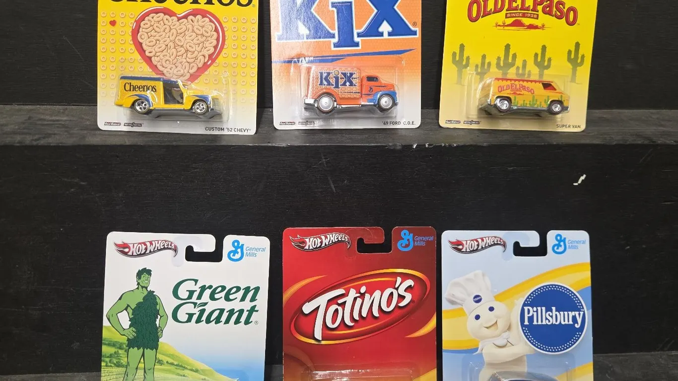 6 - 1/64 Food Brand Hot Wheels, NIB