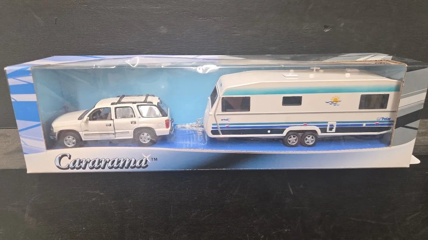 1/32 Chevrolet Tahoe & Camper Set - NIB