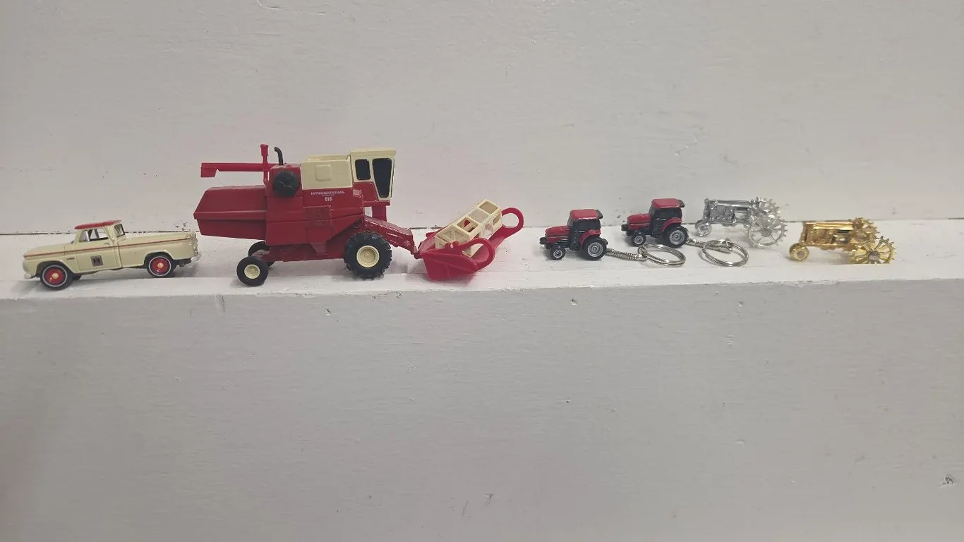 1/64 IH 815 Combine w/ header, damaged; Chevrolet 10 pickup, 2 - Farmall F-12s
