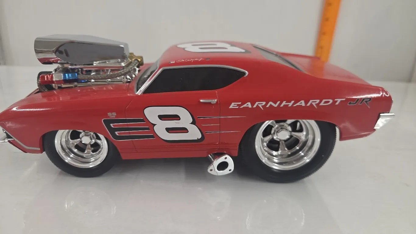 1/18 1969 Chevrolet Chevelle - Dale Earnhardt Jr.
