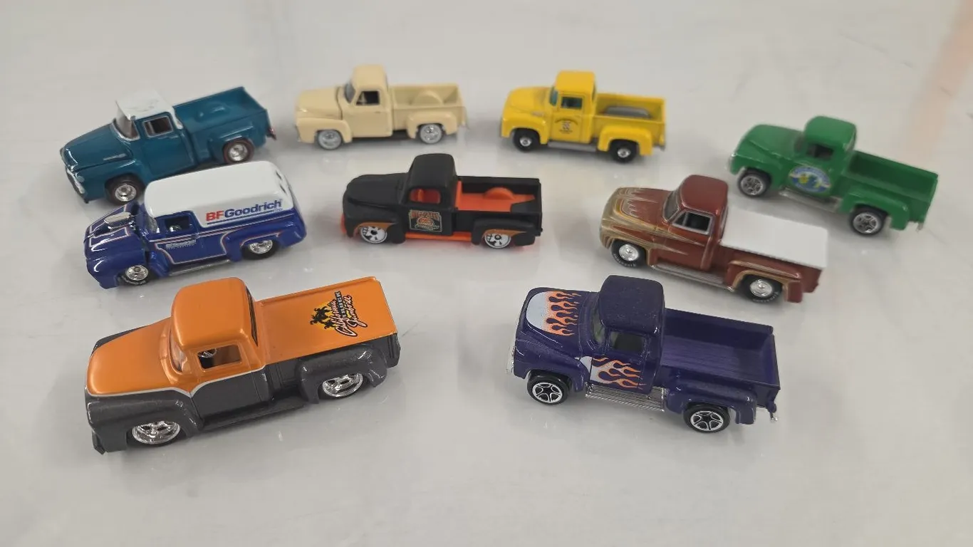 9 - 1/64 Trucks