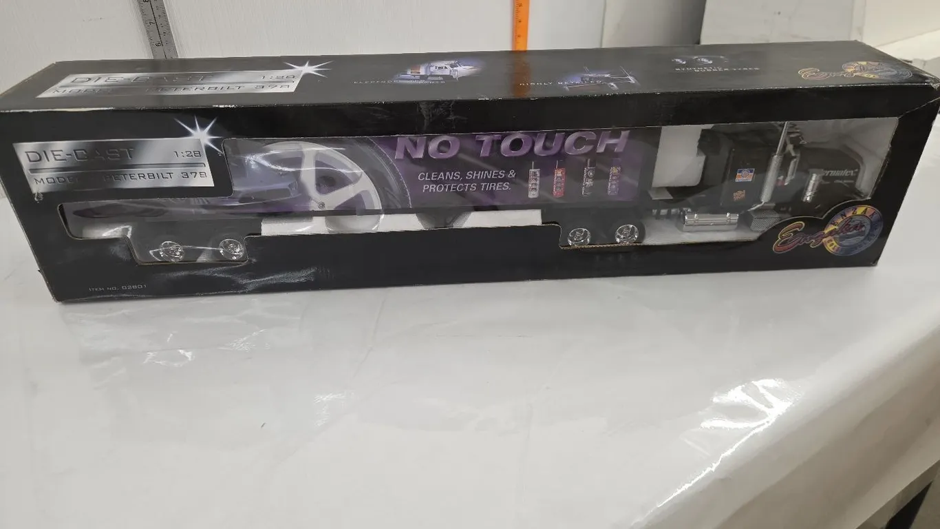 1/28 Permatex Semi & Trailer - NIB