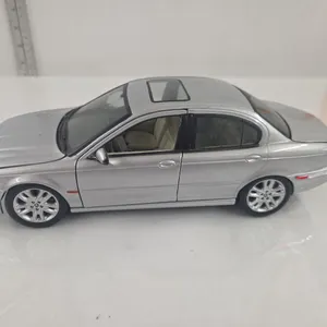 1/18 Jaguar X-Type