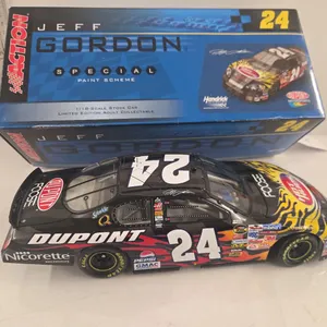 1/18 Jeff Gordon Limited Ed. Special Paint Scheme - in box