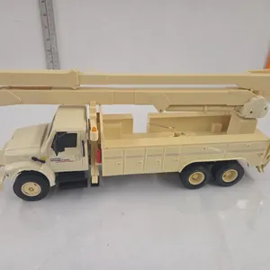 1/24 International 4900 Bucket Truck - UtiliCorp Networks Canada