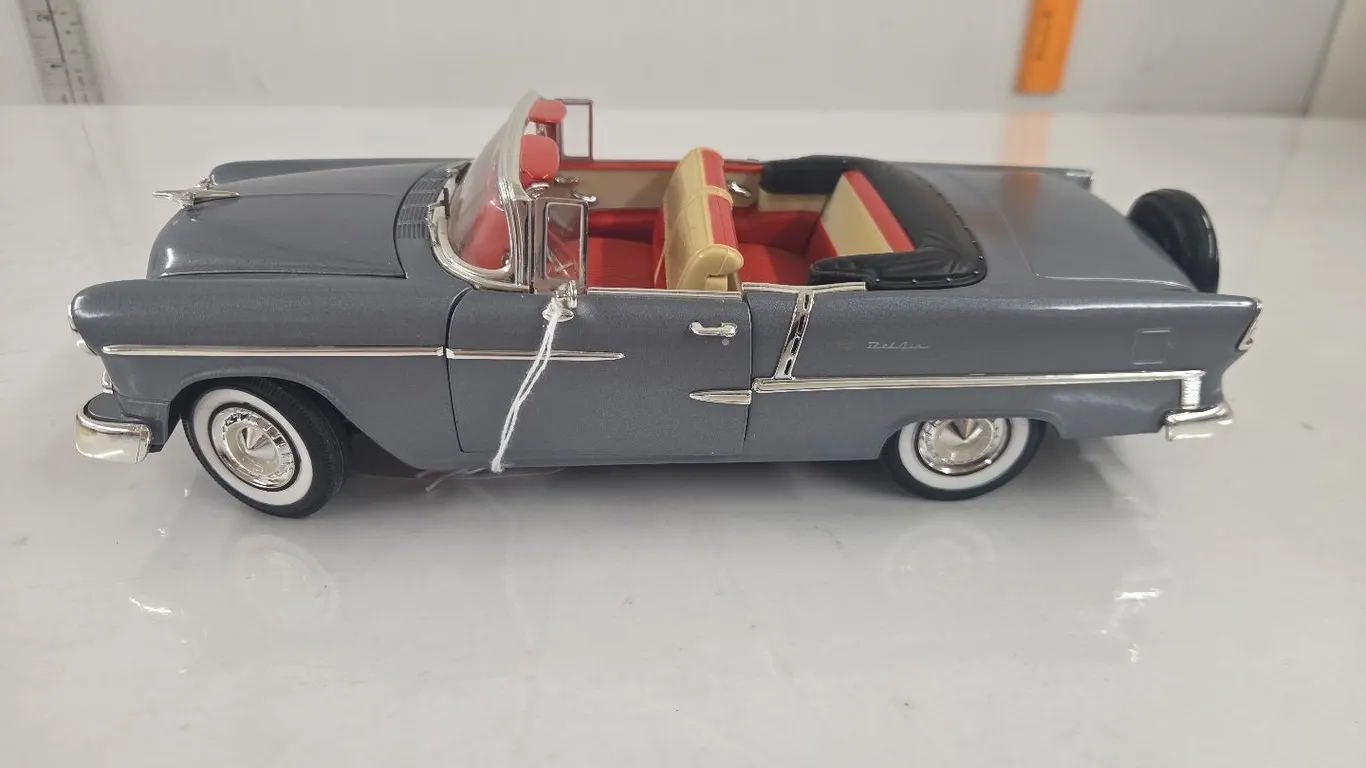 1/18 1955 Chevrolet Bel-Air Convertible