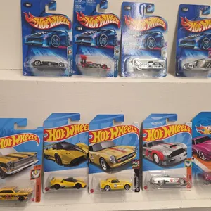 18 - Hot Wheels NIB