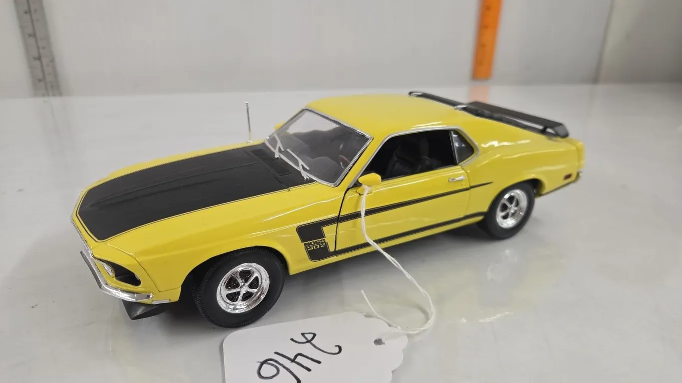 1/18 1969 Ford Mustang Boss 302