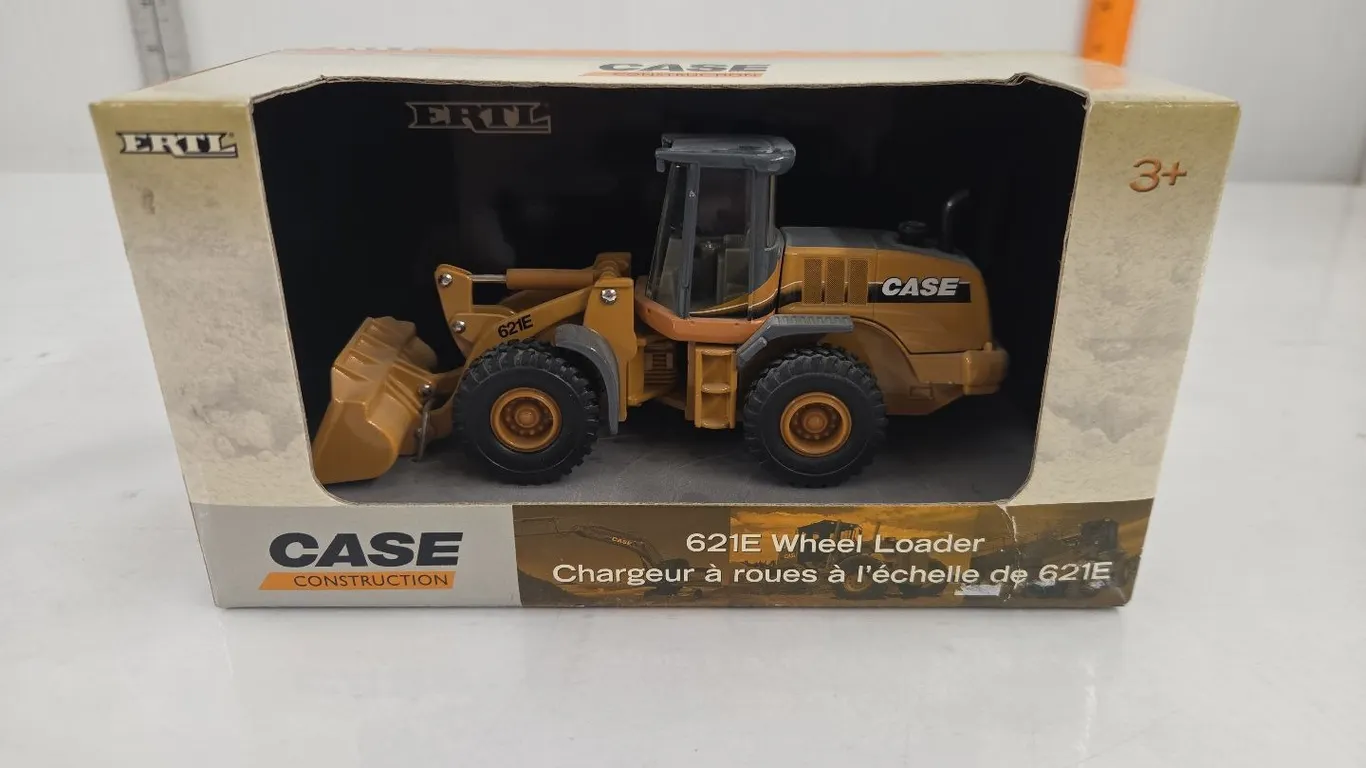 1/50 Case 621E Wheel Loader - NIB