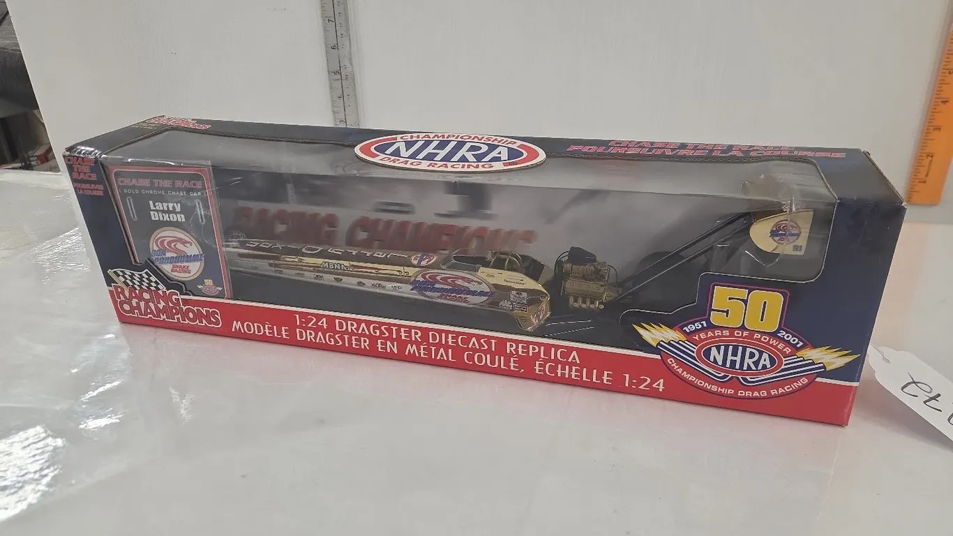 1/24 Larry Dixon Dragster 2001 50 years of NHRA - NIB