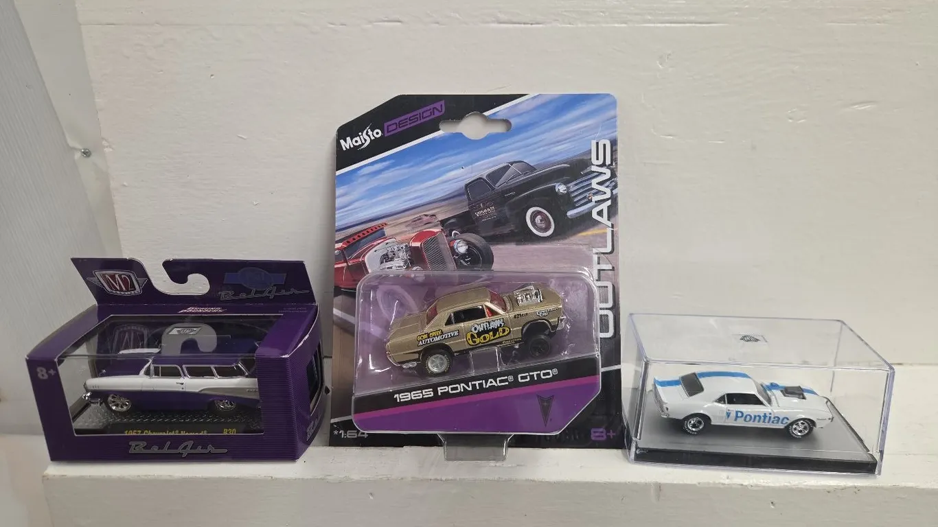 3 - 1/64 Pontiac & Chevrolet Cars - NIB
