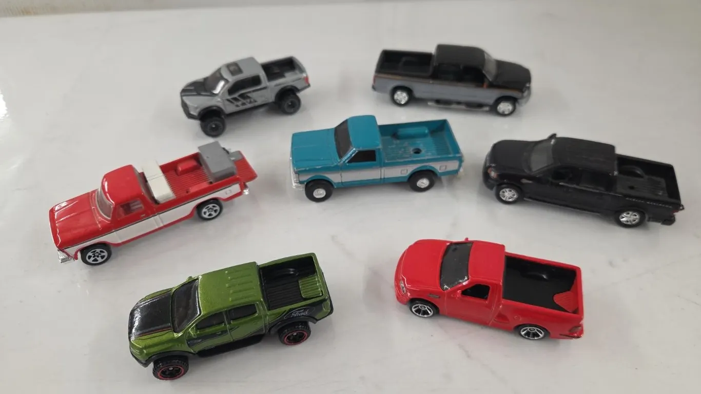 7 - 1/64 Trucks