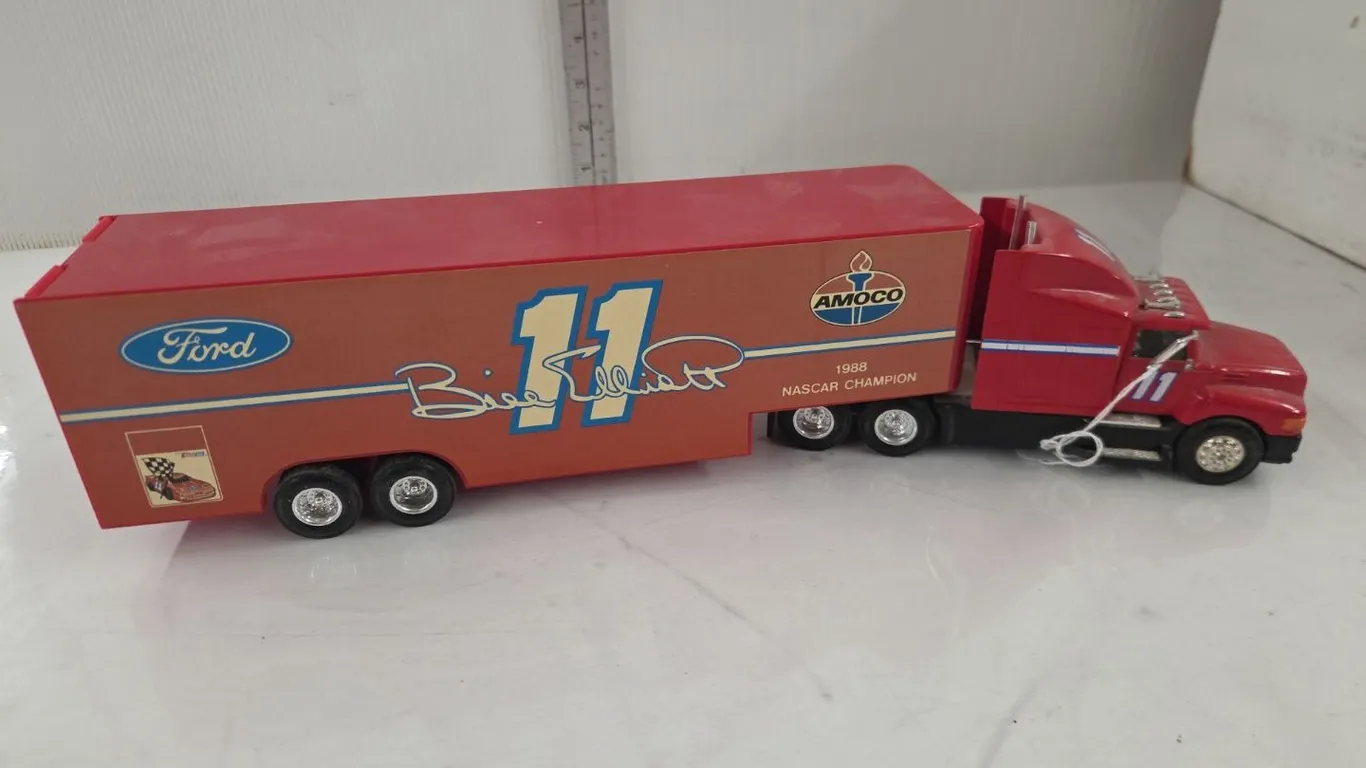 1/43? Amoco Semi & Racing Trailer - 1988 NASCAR Champion