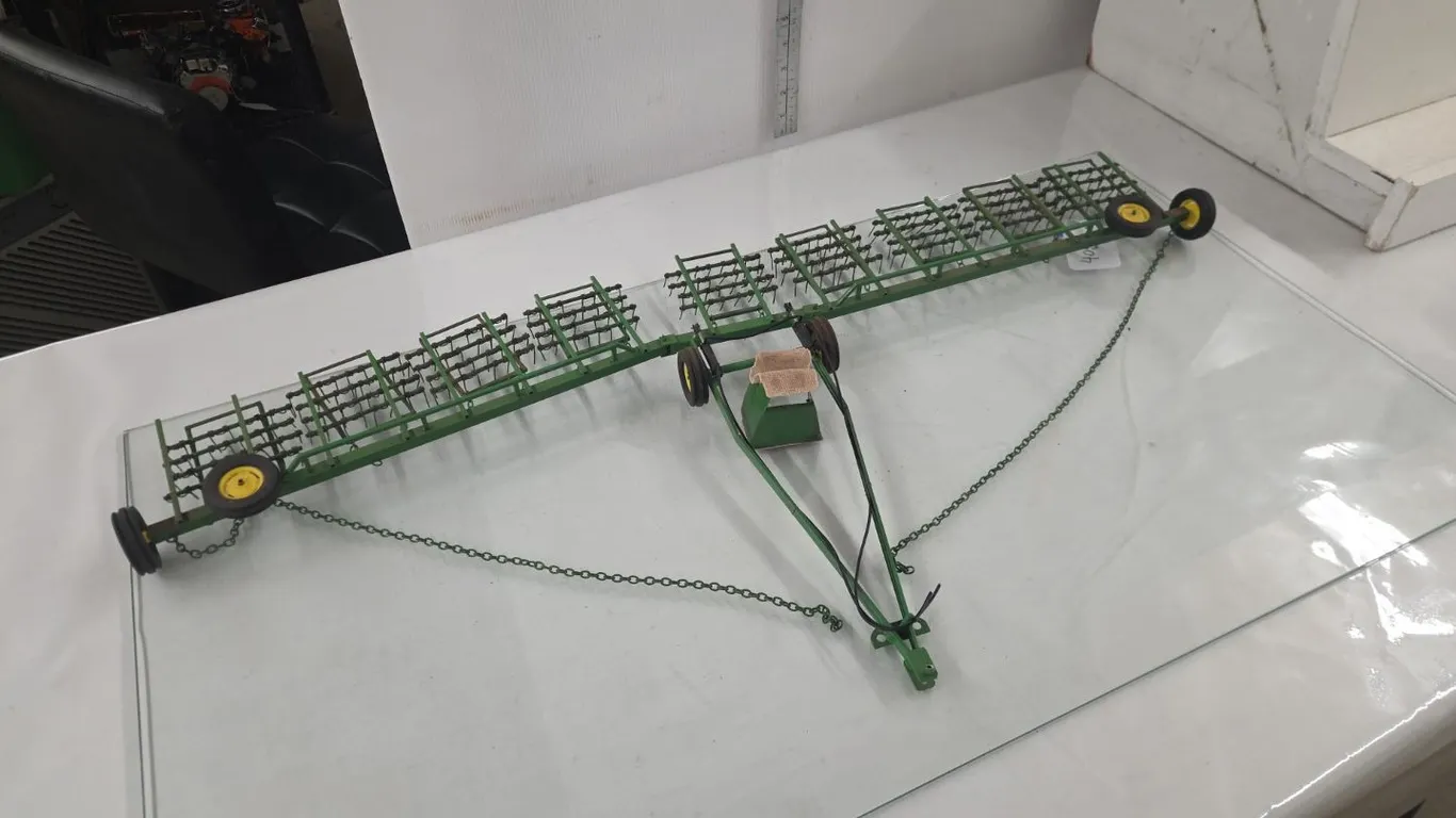 1/16 JD Harrows - Custom built by Bill Chappell