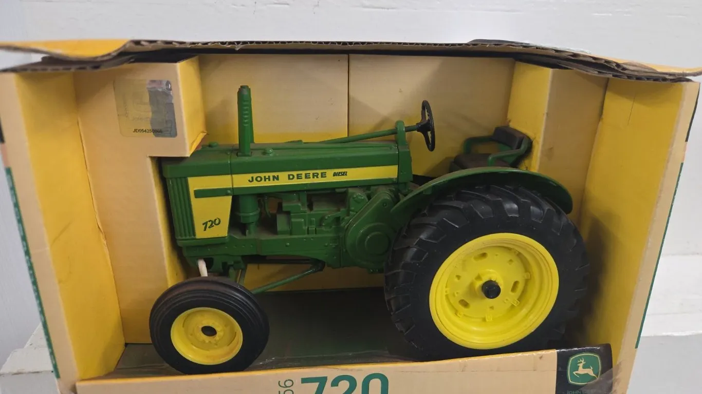 1/16 1956 JD 720 Tractor - NIB