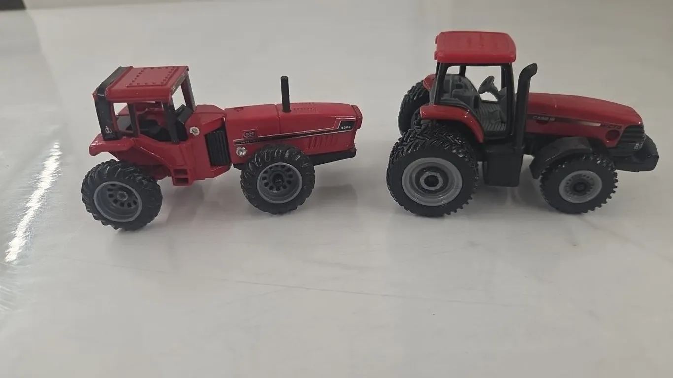 1/64 IH 6388 2+2 & CaseIH Mx270 Magnum Collector's Ed. 1998