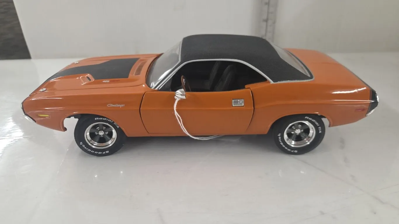 1/18 1970 Dodge Challenger 426 Hemi R/T