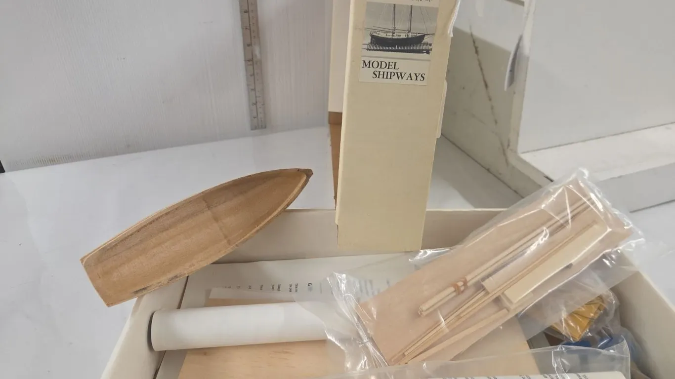 1/8 1868 Phantom Model Ship - NIB