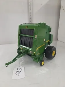 1/16 JD 568 Mega Wide Rd. Baler