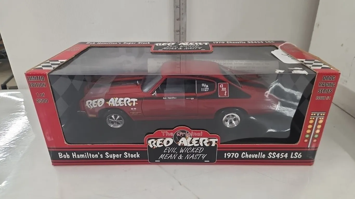 1/18 1970 Chevy Chevelle SS454 LS6 - Bob Hamilton Ed. - NIB