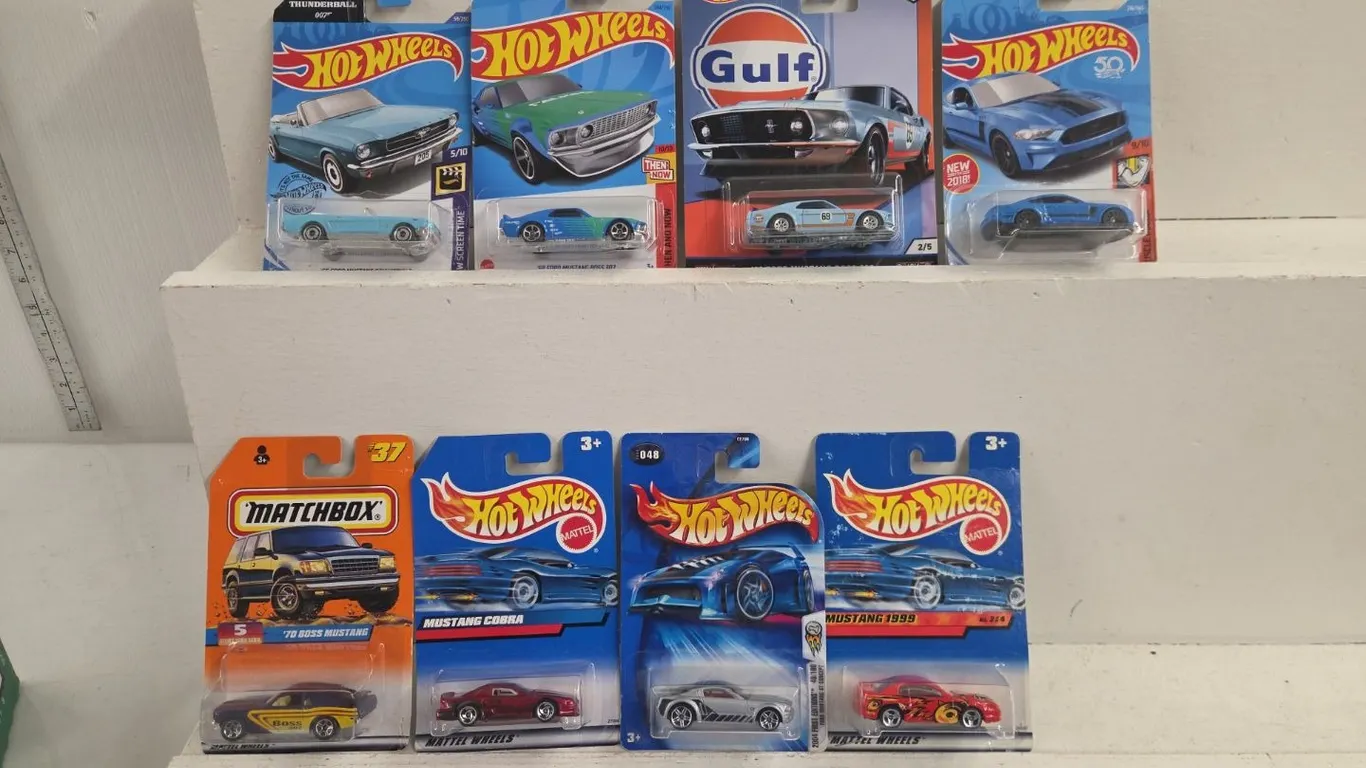 9 - Hot Wheels Cars - NIB