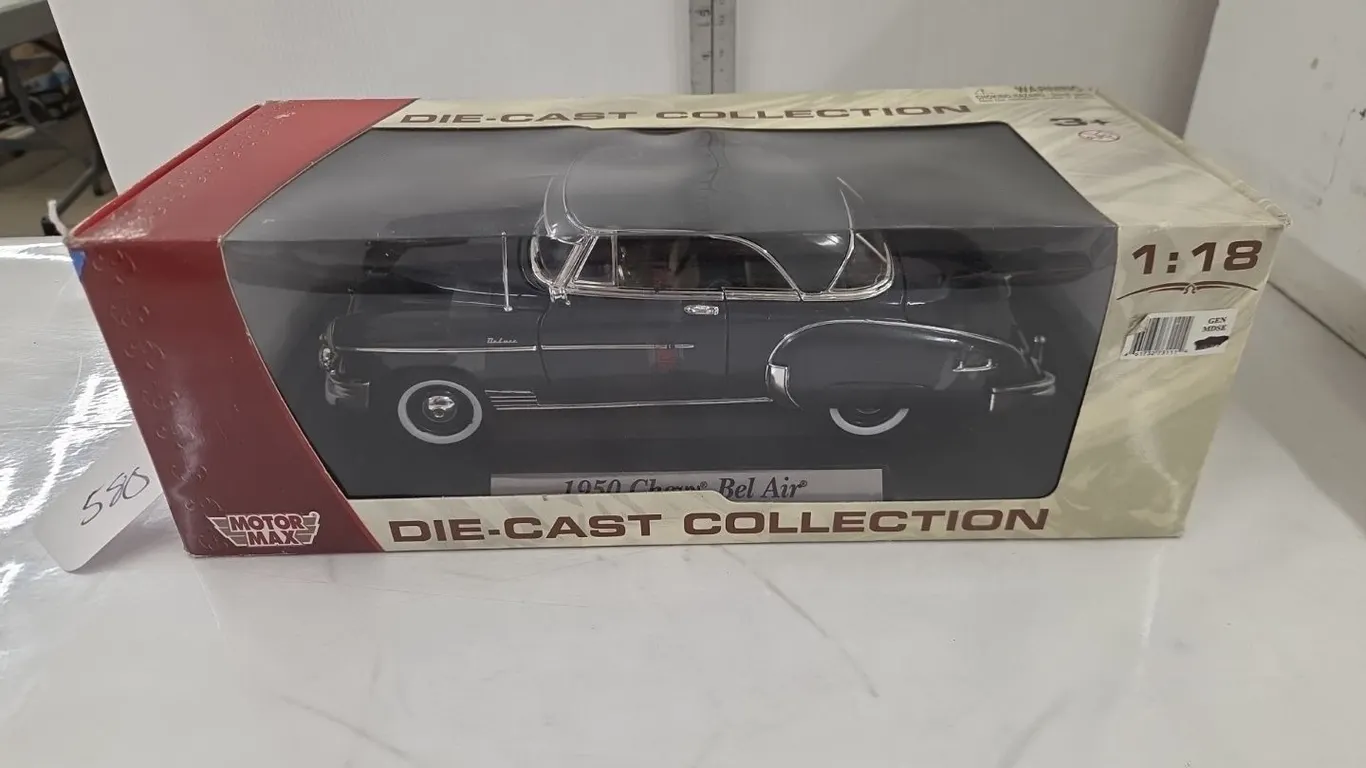 1/18 1950 Chevrolet Bel Air - NIB