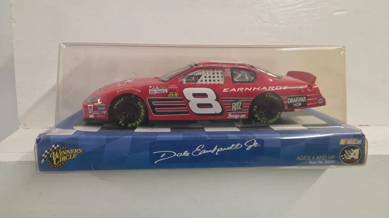 1/24 Winner's Circle Dale Earnhardt Jr. Car - NIB