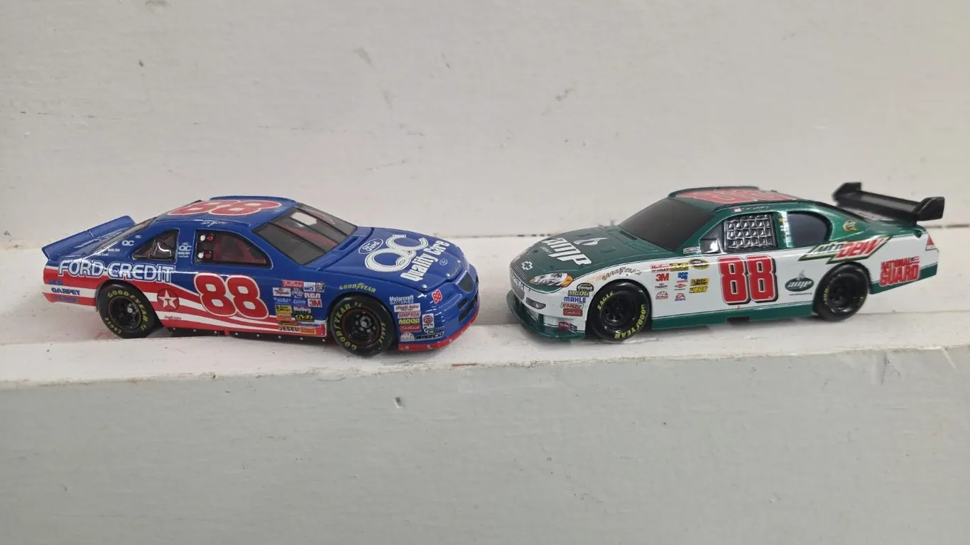 2 - 1/32 NASCARS