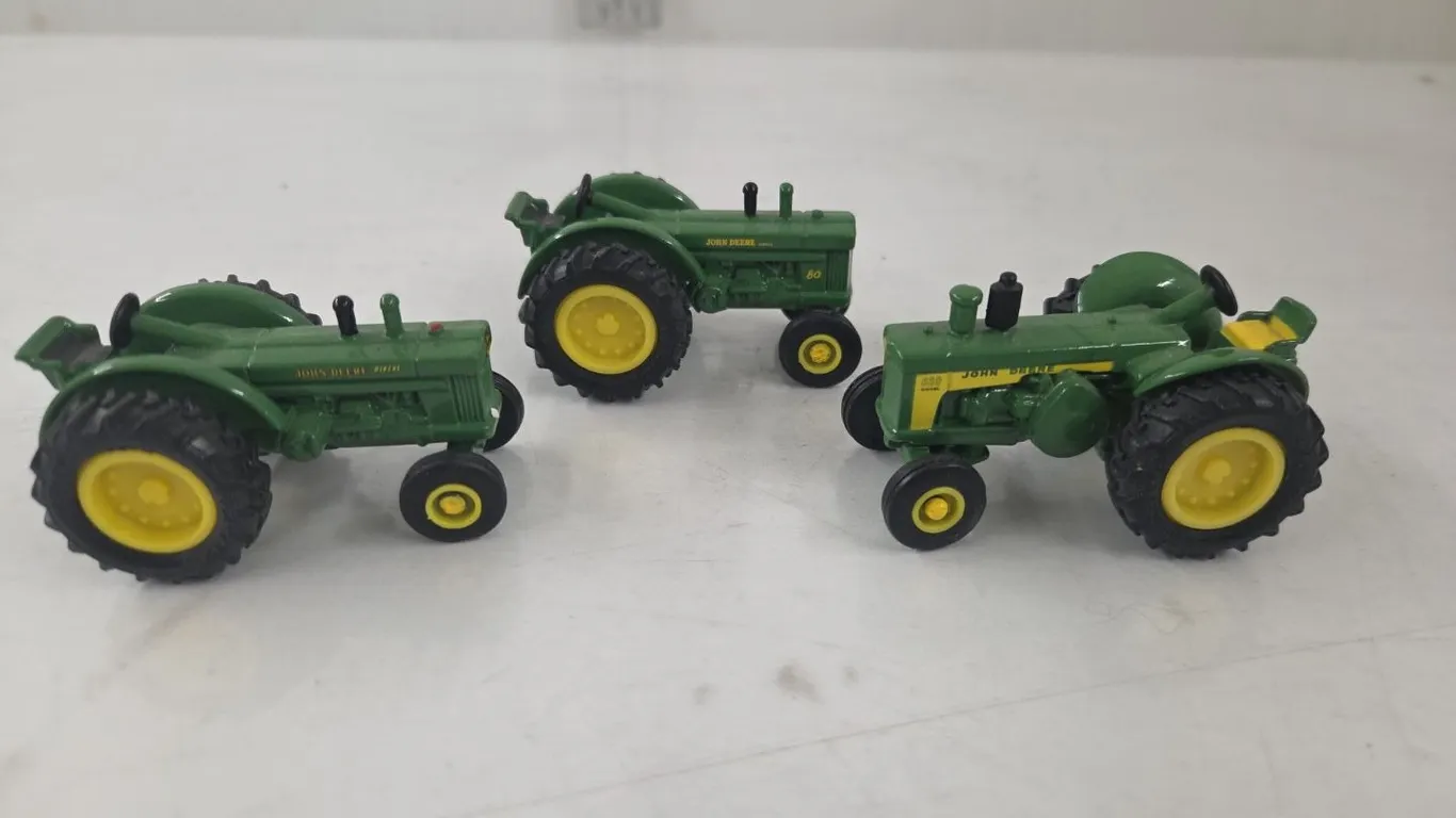 1/64 JD 830 Diesel & JD 80 (2)
