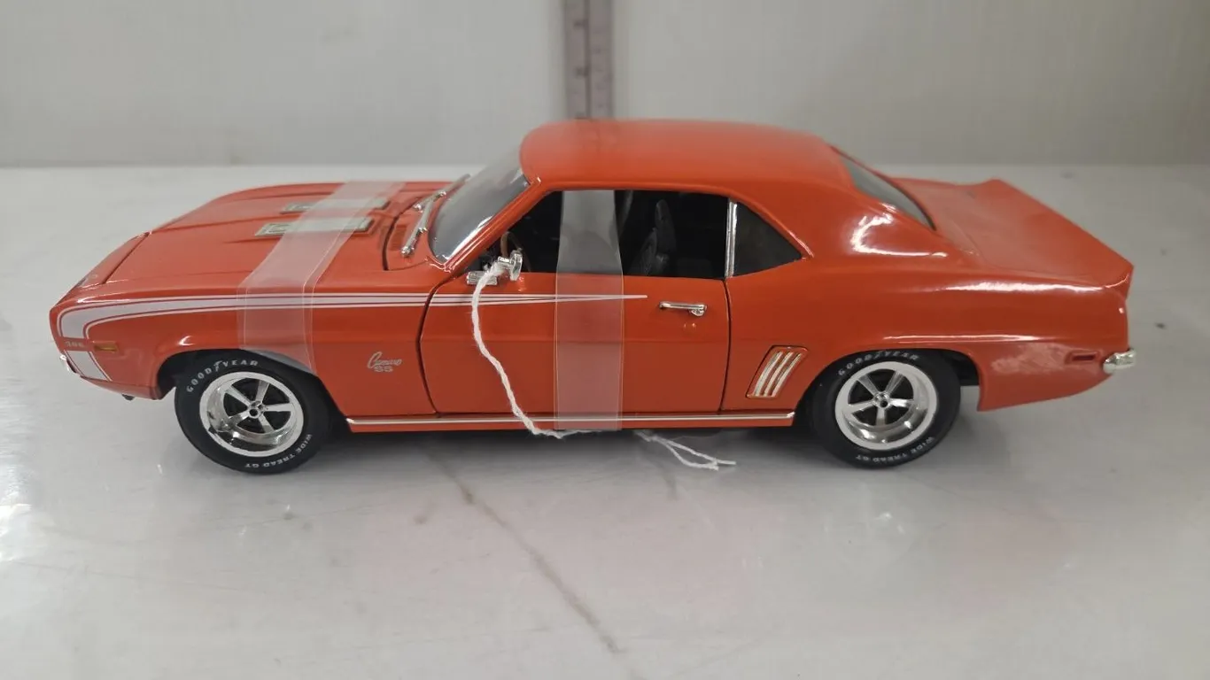 1/18 1969 Chevy Camaro SS