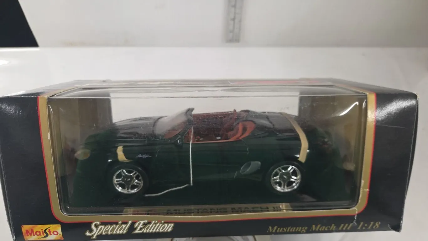 1/18 Ford Mustang Mach III - special ed., in box