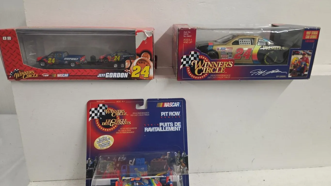 1/24 Jeff Gordon 1997 Stock Car, 1/64 Jeff Gordon Truck & Trailer Set & Pit Series Set - NIB