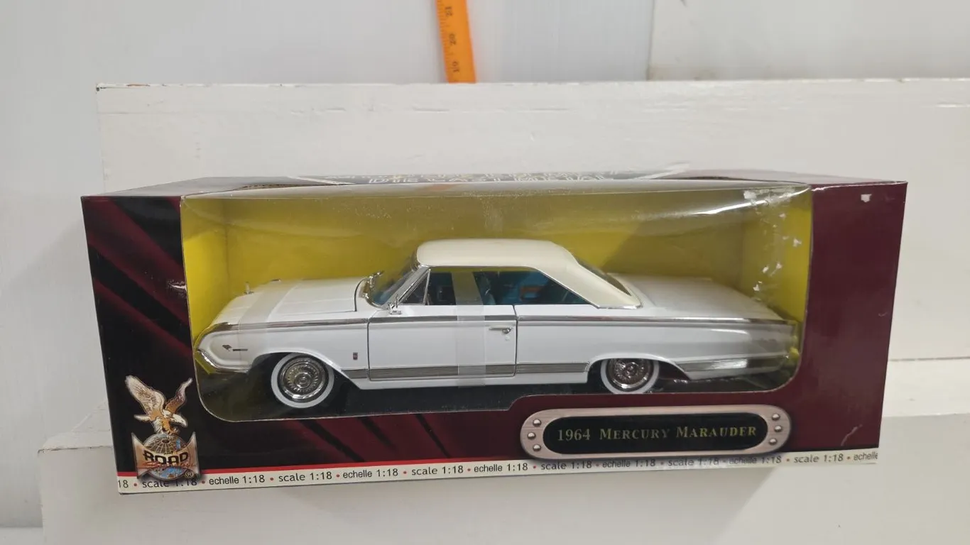 1/18 1964 Mercury Marauder - NIB, box window has sticker residue