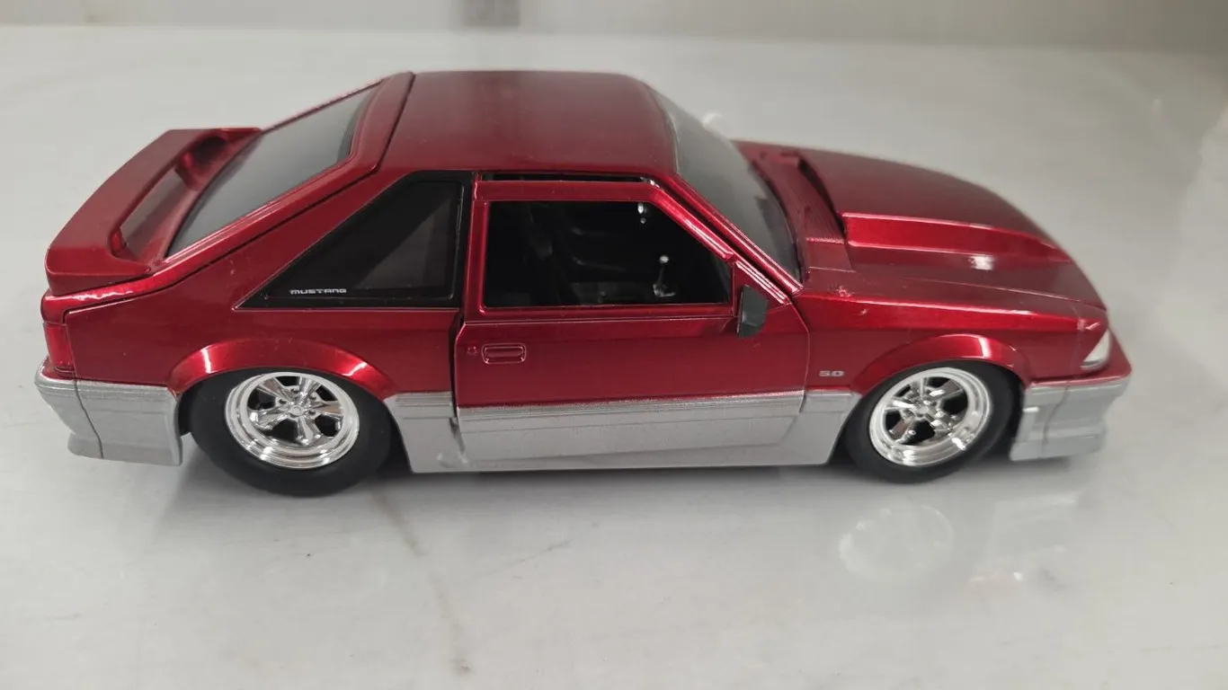1/18 1989 Ford Mustang GT