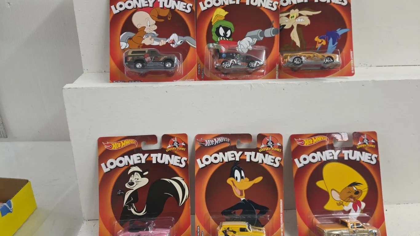 12 - Hot Wheels Looney Tunes Cars - NIB