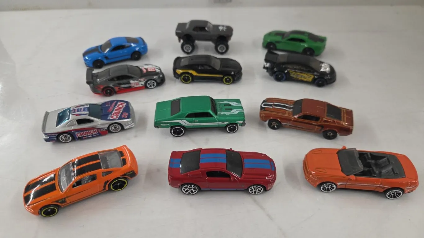 12 - Hot Wheels Cars