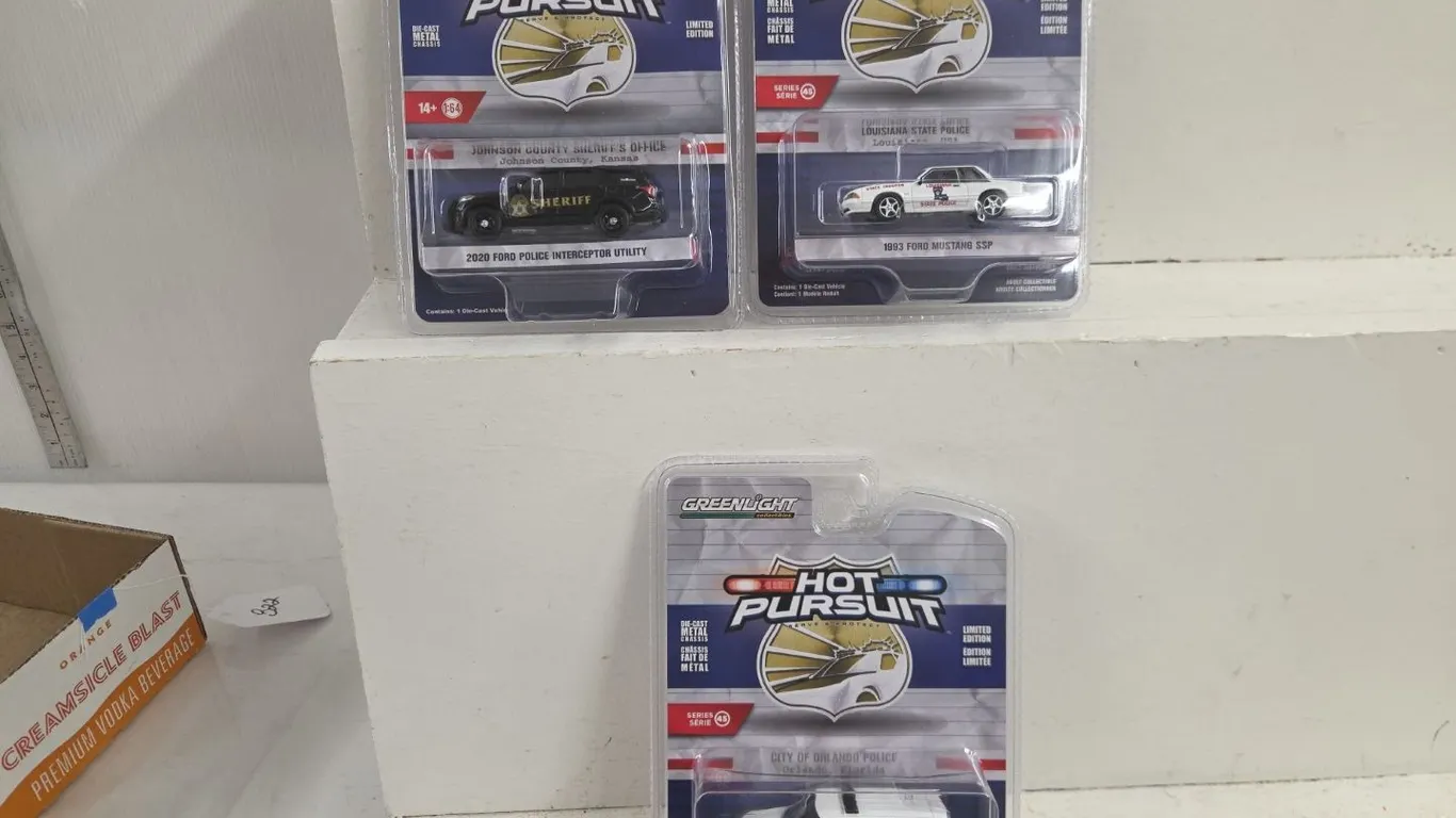 3 - 1/64 Greenlight Hot Pursuit Vehicles - NIB