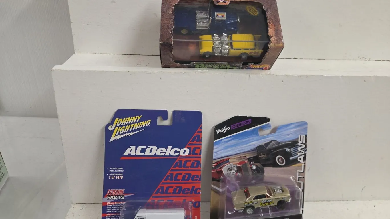 Hot Wheels Baur's Beast Set, Limited Ed., Johnny Lightning AC Delco Van & 1965 Pontiac GTO - NIB