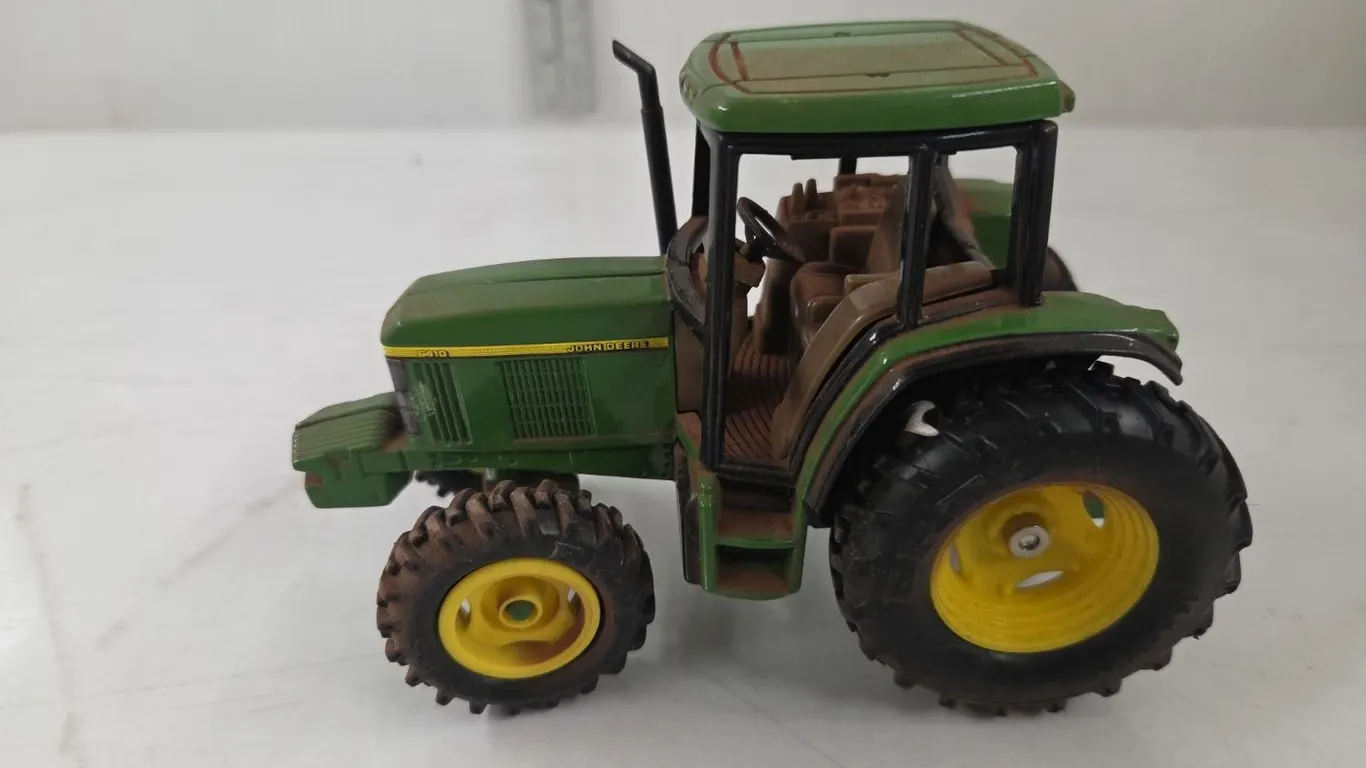 1/32 JD 6410 FWA Tractor