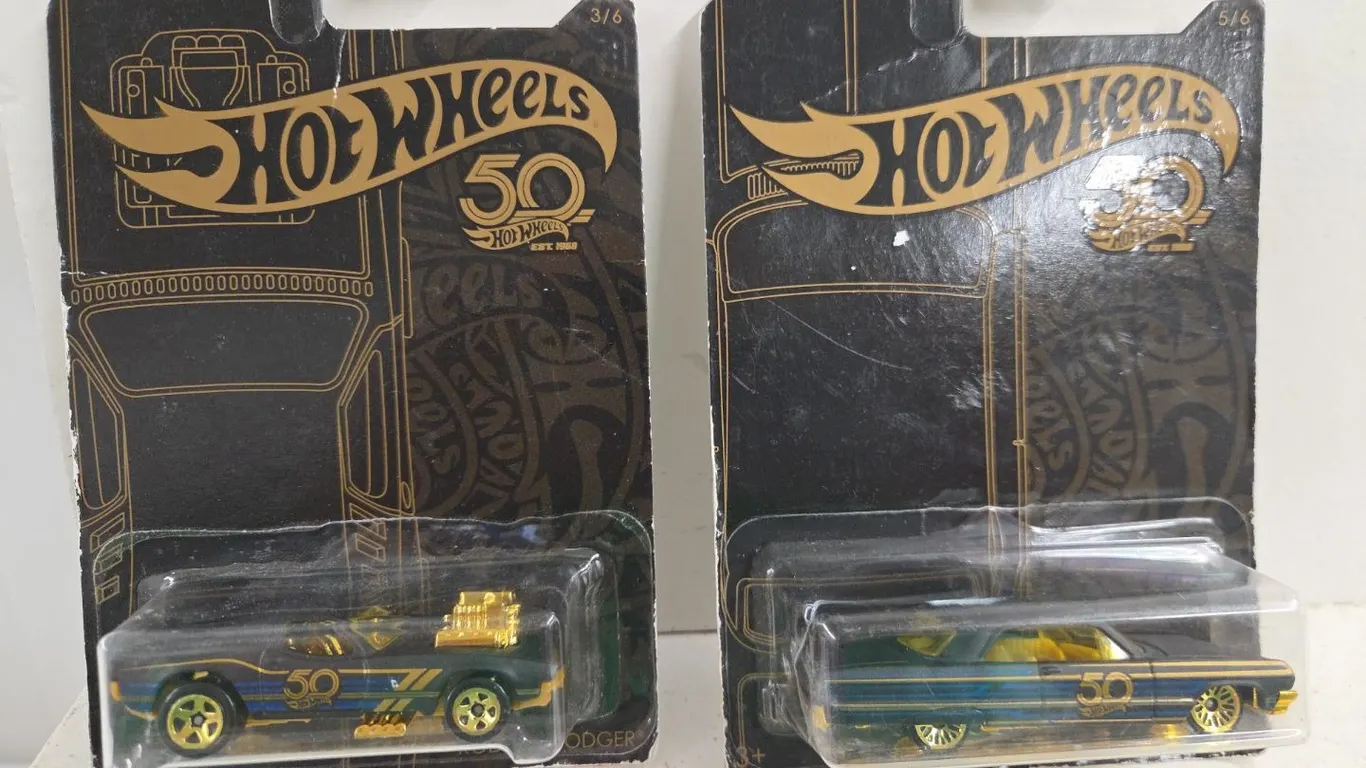 5 - Hot Wheels - NIB