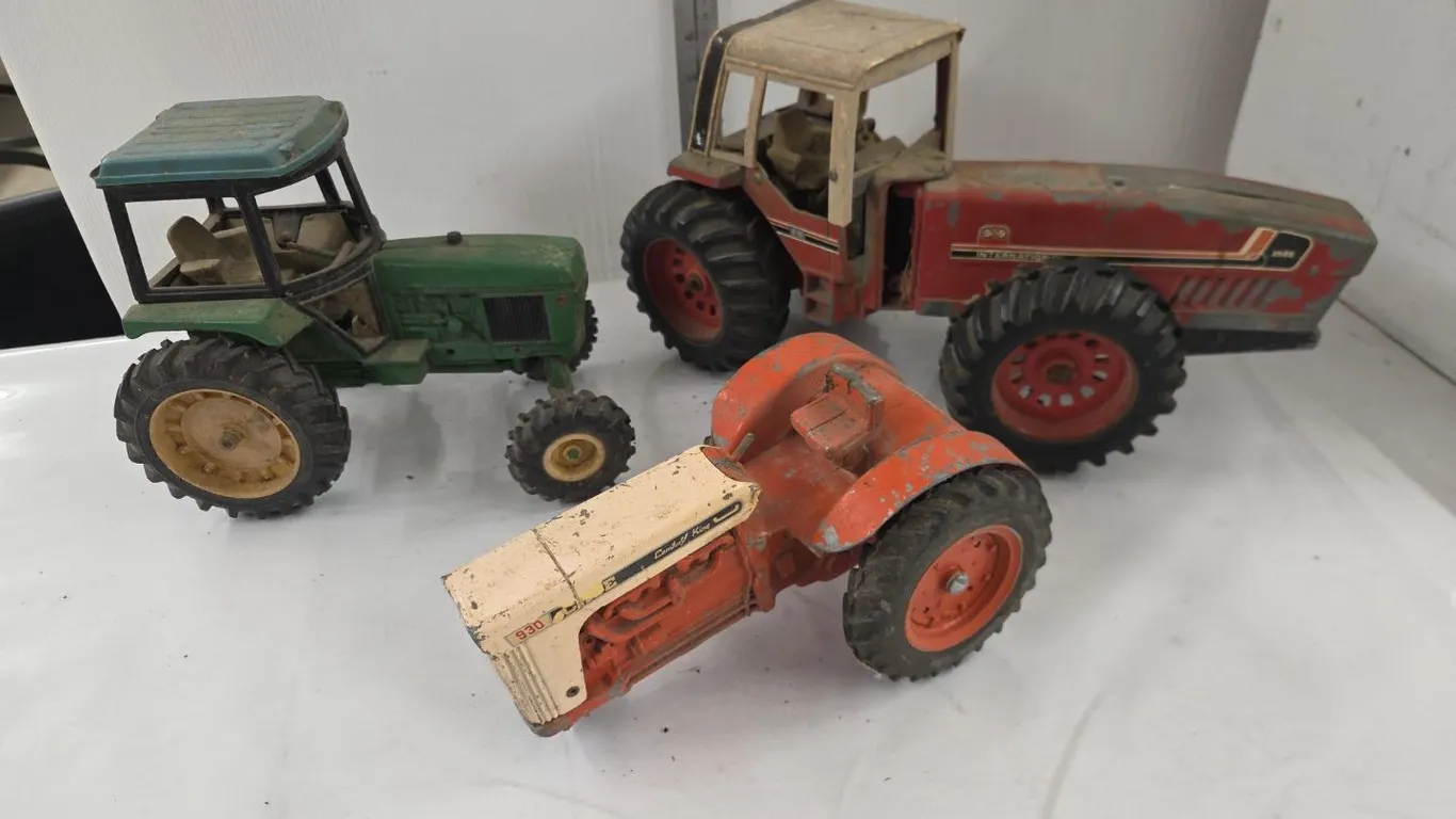 3 - 1/16 Farm Tractors for Restoration/Parts