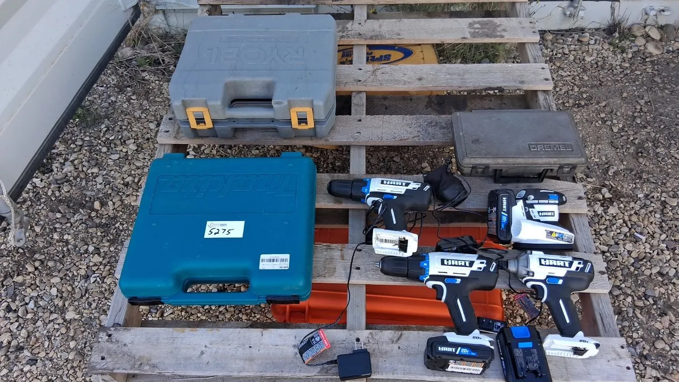 Hart Cordless Drills, Makita Jigsaw (WC)