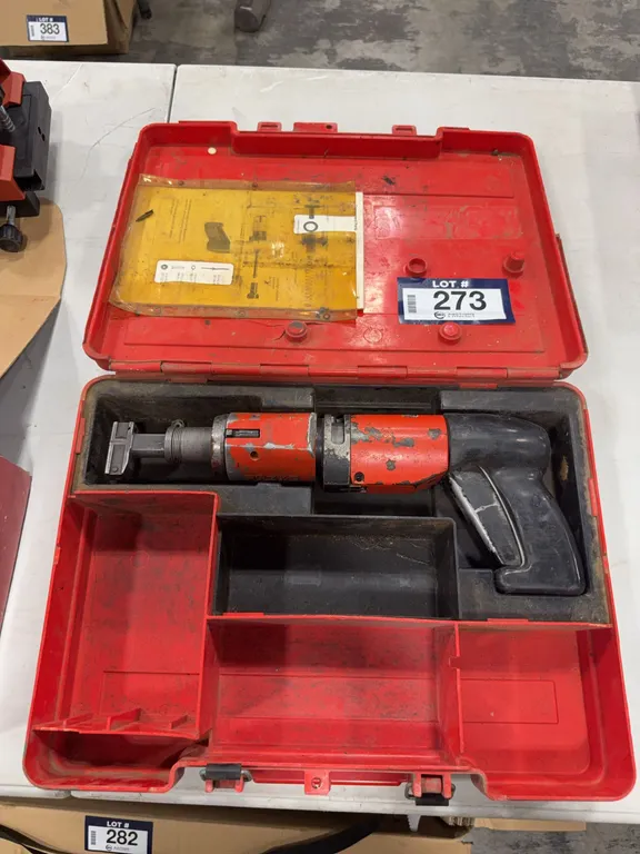 HILTI DX 400 Fastening Tool w/ Case