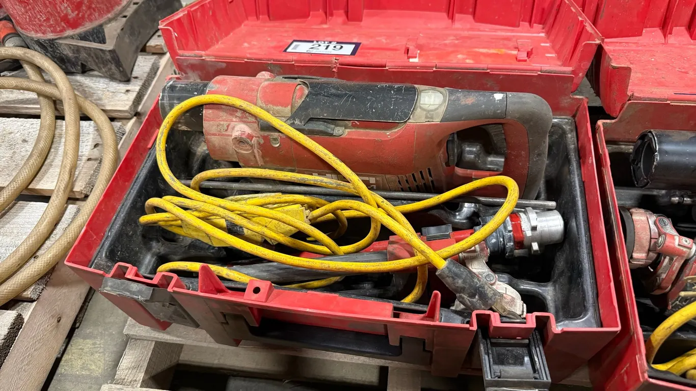 HILTI DD EC-1 Diamond Core Drill w/ Case, etc.