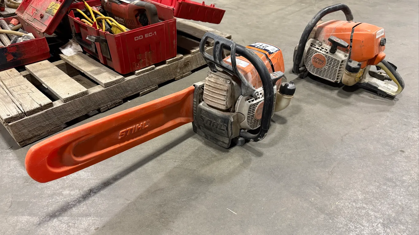Lot of (1) STIHL GS 461 Gasoline Concrete/Masonry Chain Saw and (1) STIHL GS 461 *For Parts*