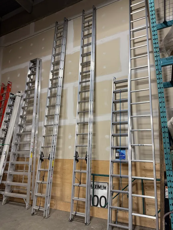 Louisville 40’ Aluminum Extension Ladder